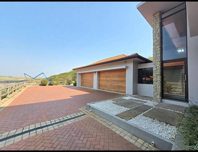 5 BEDROOM HOUSE TO LET IN HILLTOP PRIVATE ESTATE